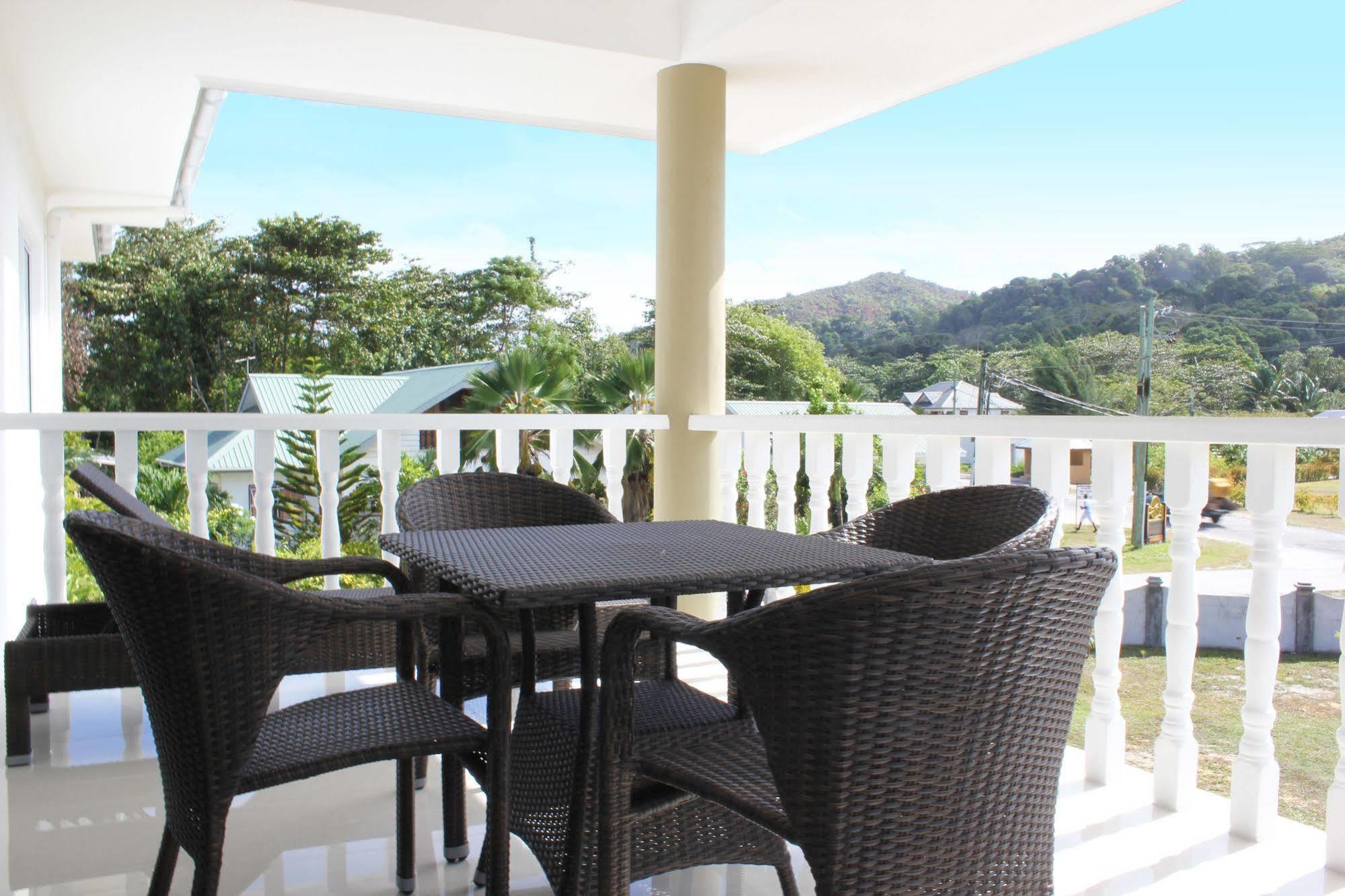 Casa Tara Villas Grand Anse  ภายนอก รูปภาพ